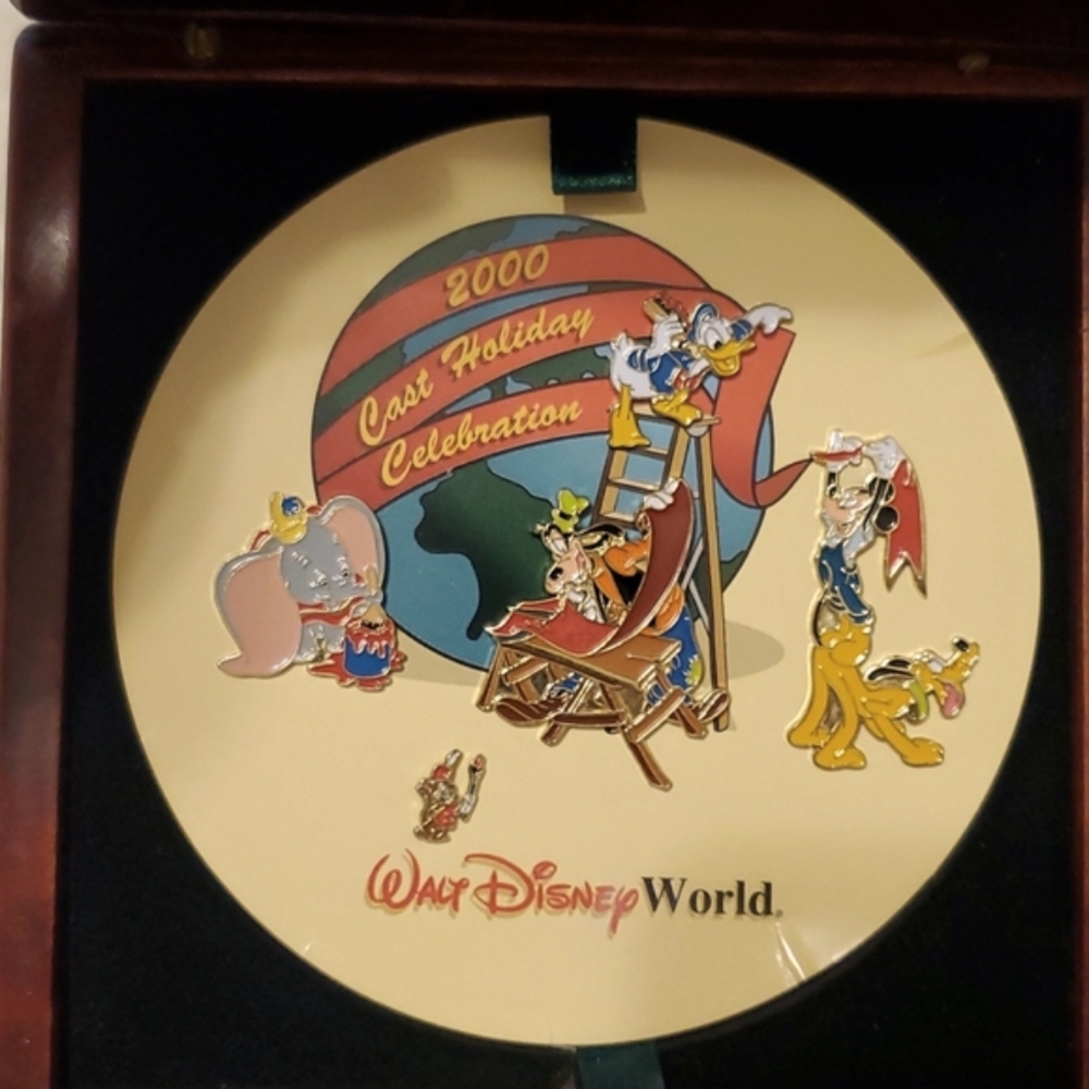 Disney Cast Member Holiday Celebration Pin Set